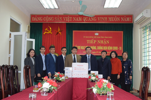 Honda Việt Nam tặng thiết bị y tế phòng dịch Covid-19 cho Vĩnh Phúc