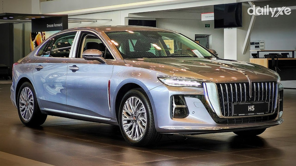 Hongqi H5 gia nhập thị trường ô tô Việt Nam không lâu
