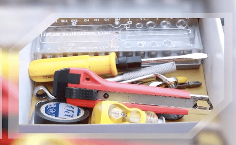 Chuẩn bị dụng cụ lắp hộp đen xe hơi