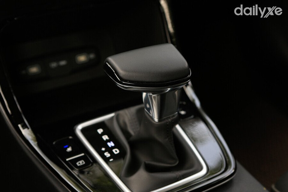 Trang bị hộp số tự động vận hành mượt mà