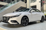 Hyundai Elantra 1.6 AT Đặc biệt (Máy xăng)
