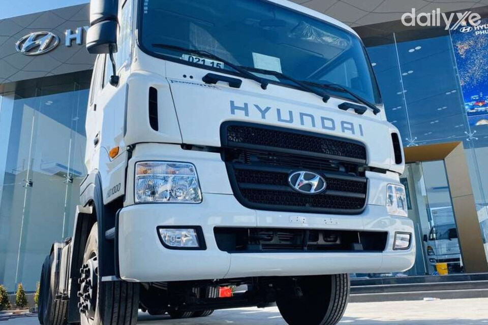 Lưới tản nhiệt thiết kế hầm hố