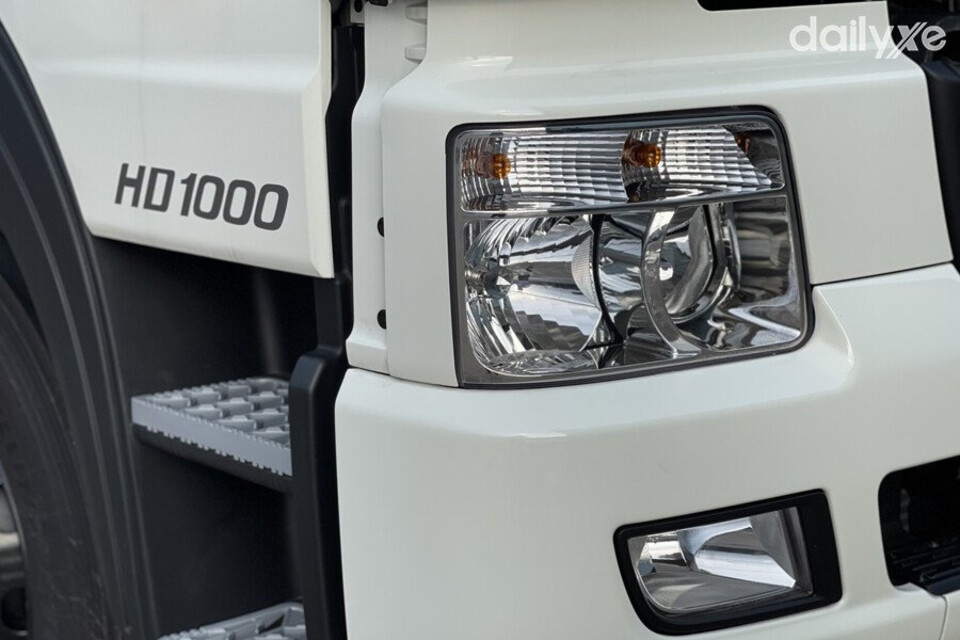 Đèn pha HD1000 khả năng chiếu sáng cao