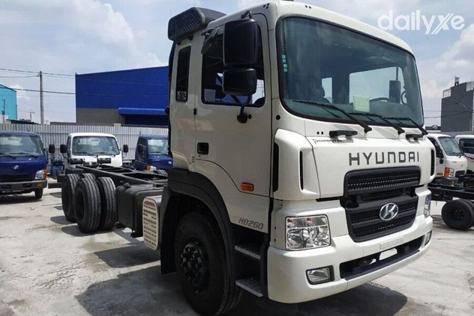 Hyundai HD260 có kích thước lớn nổi bật