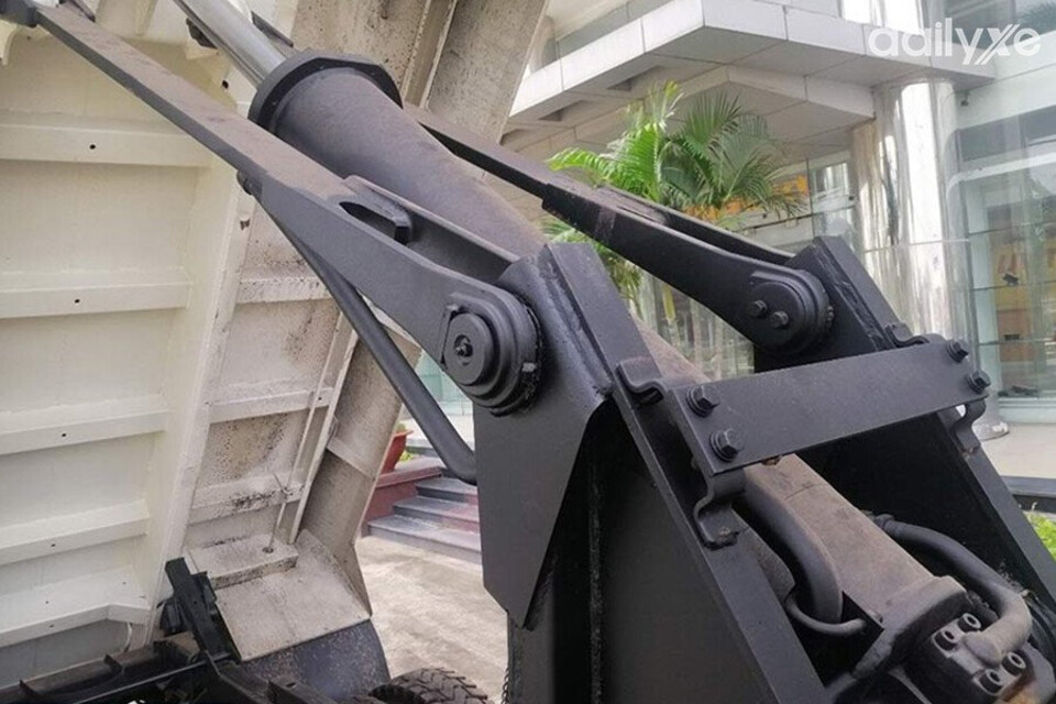 Trụ ben thủy lực nâng hạ thùng tự đổ vô cùng chắc chắn