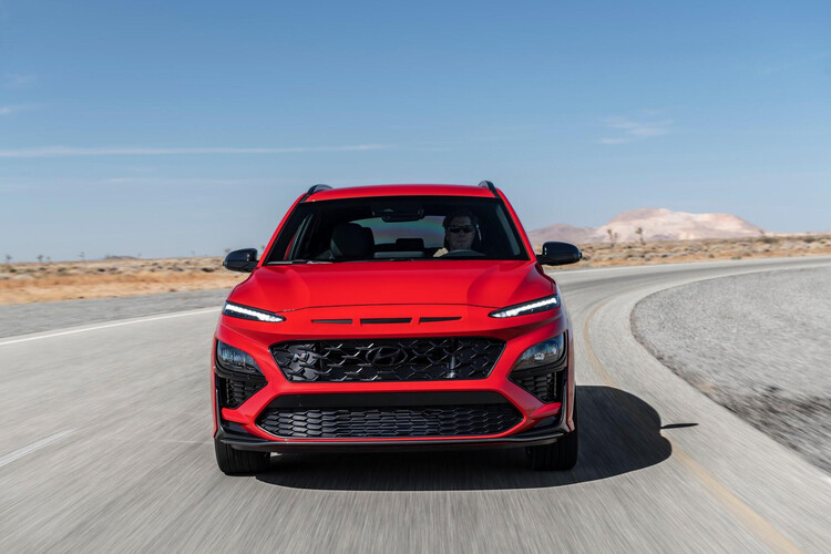 Hyundai Kona N 2022 có giá khởi điểm từ 35.425 USD hyundai kona n 2022 co gia khoi diem tu 35.425 usd