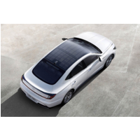 Hyundai lắp tấm pin năng lượng mặt trời lên mui xe Sonata Hybrid để cắt giảm khí thải