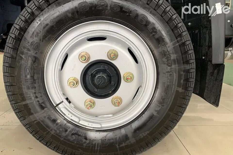 Bánh xe kích thước lớn