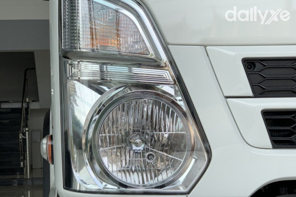 Đèn chiếu sáng đặt dọc phong cách mới