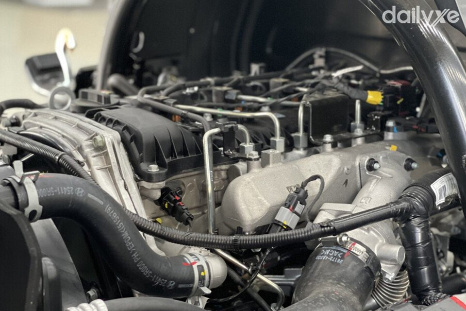 Trang bị khối động cơ Turbo tăng áp vận hành mạnh mẽ