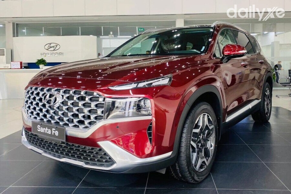 SantaFe mang vẻ ngoài hiện đại và sang trọng