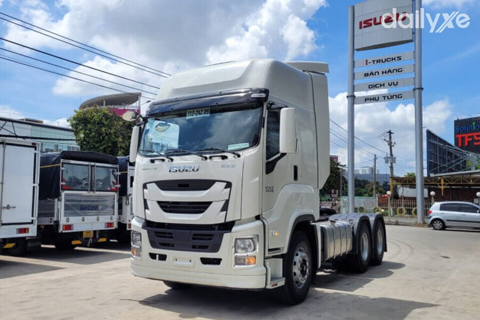 Isuzu E-Series là dòng xe tải đầu kéo hạng nặng