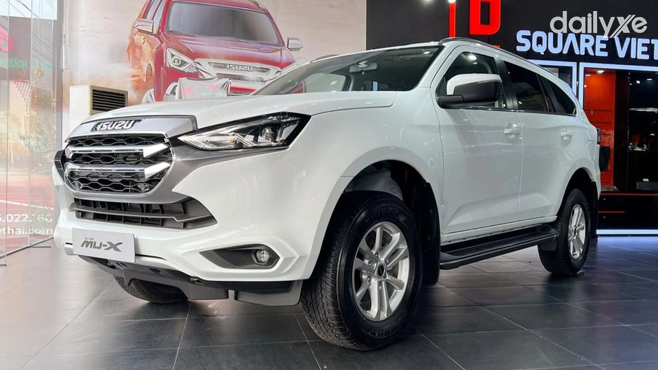 Isuzu mu-X nằm trong top mẫu xe bán chậm nhất tại Việt Nam