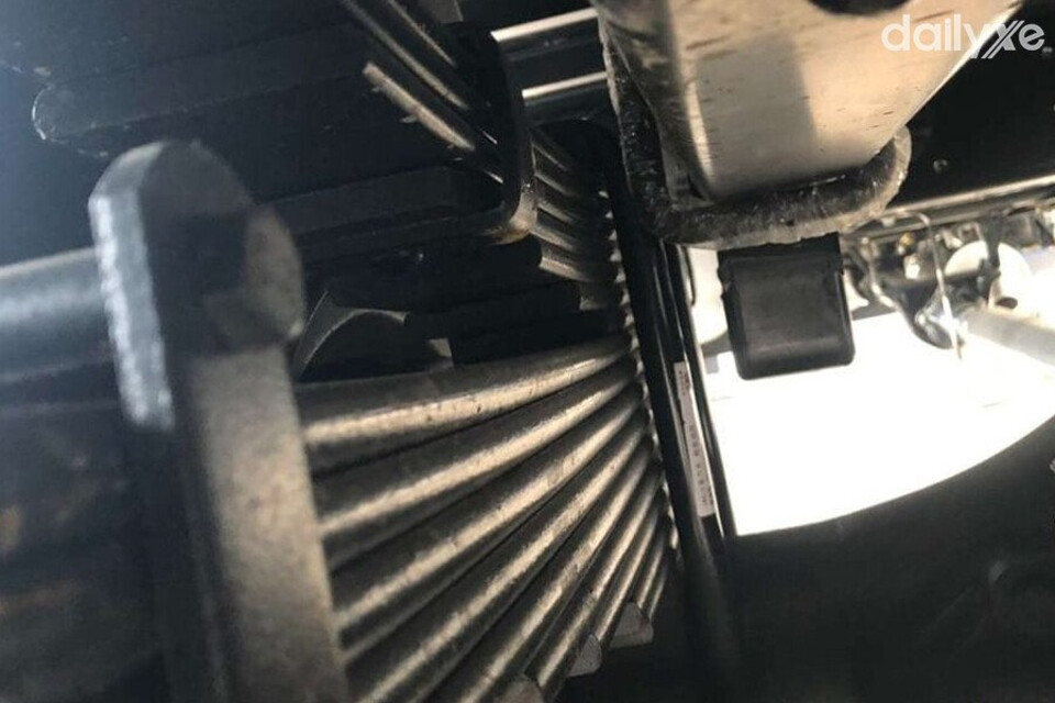 Hệ thống treo sau nhíp lá