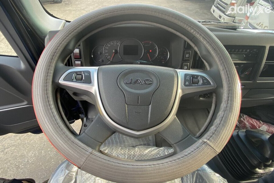 Vô lăng thiết kế 4 chấu