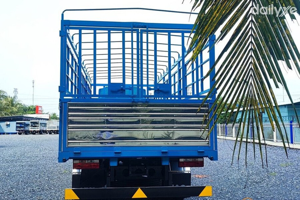 Thiết kế đuôi xe tối giản