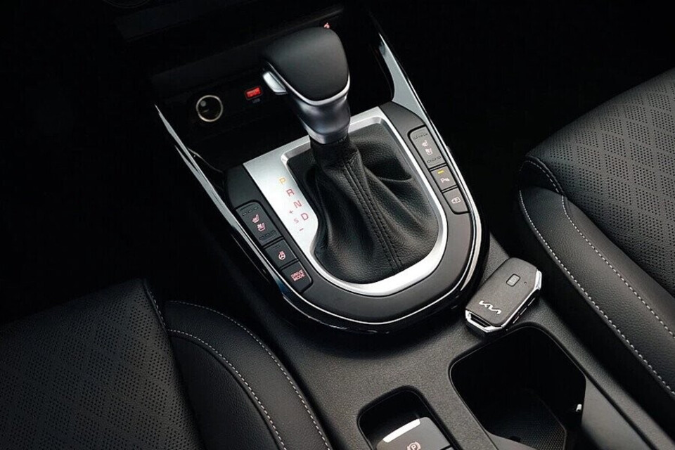 Hộp số tự động 6 cấp