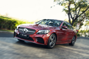 Khách mua Mercedes-Benz tại Vietnam Star có cơ hội trúng mẫu C 180 AMG