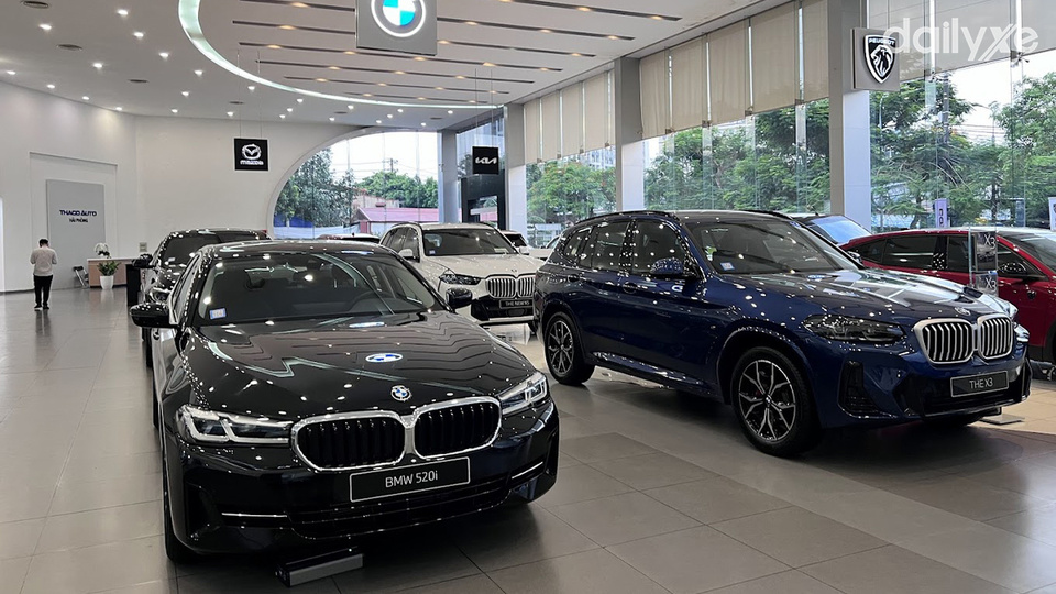 Phòng trưng bày xe của showroom BMW Hải Phòng