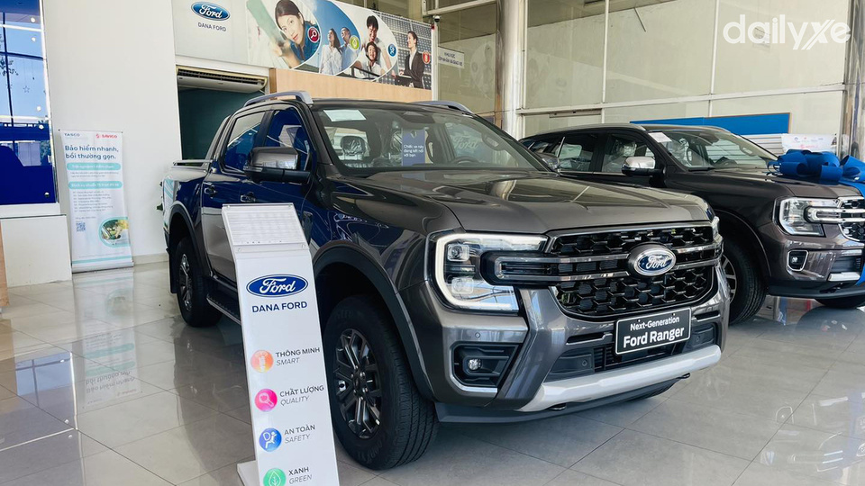 Phòng trưng bày của showroom Ford Dana