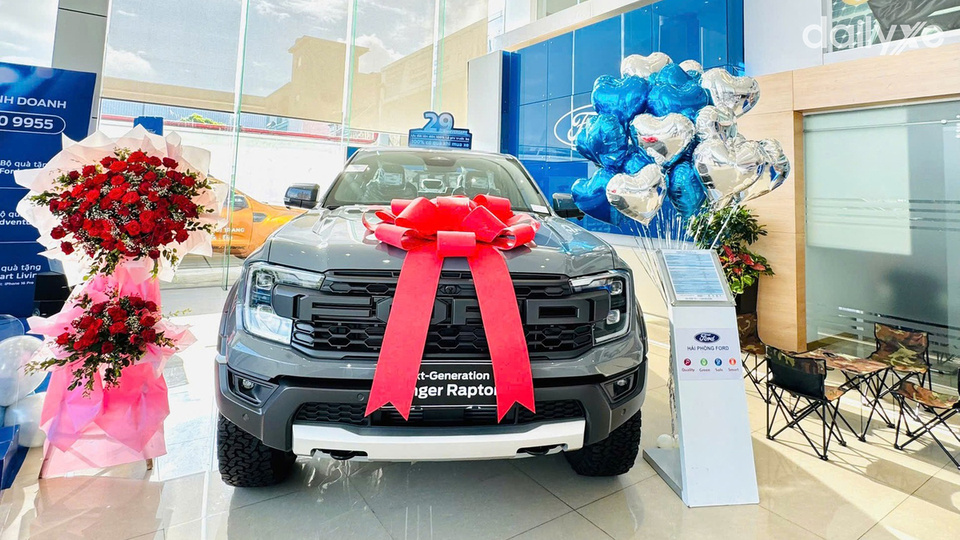 Phòng trưng bày xe của showroom Ford Miền Bắc