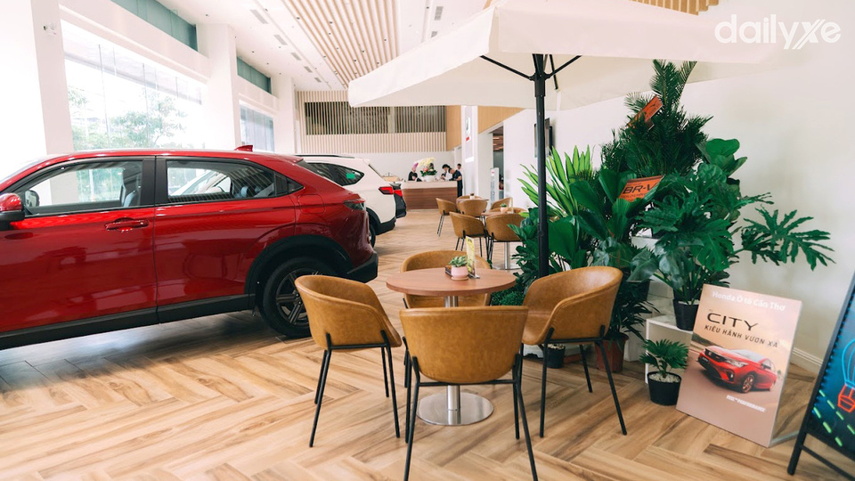 Showroom Honda Ôtô Cần Thơ