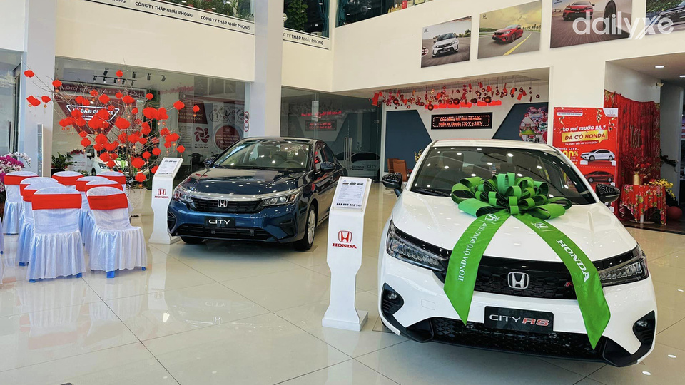Phòng trưng bày xe tại đại lý Honda Ô tô Đồng Tháp