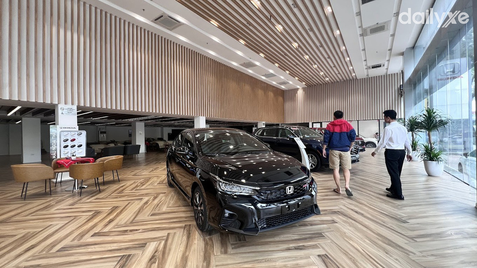 Showroom Honda Ôtô Giải Phóng