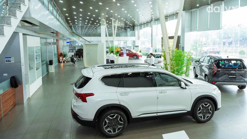 Showroom Hyundai Giải Phóng