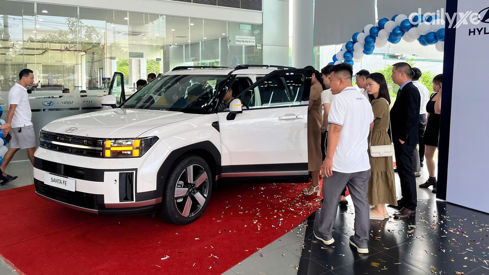Phòng trưng bày xe của showroom Hyundai Hà Nam