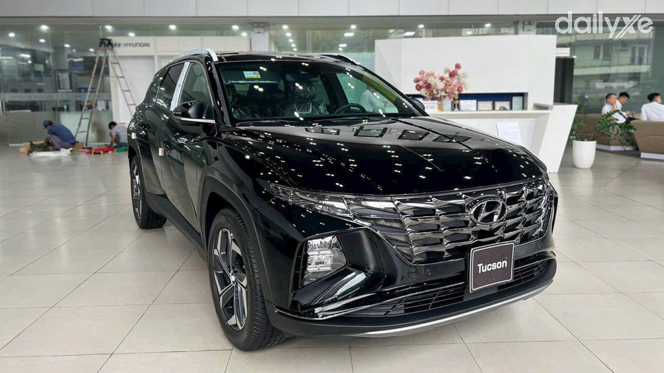 Phòng trưng bày xe của showroom Hyundai Hưng Yên