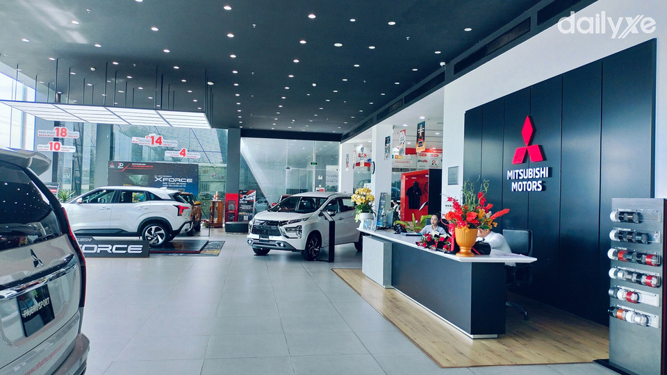 Showroom Mitsubishi Bến Tre