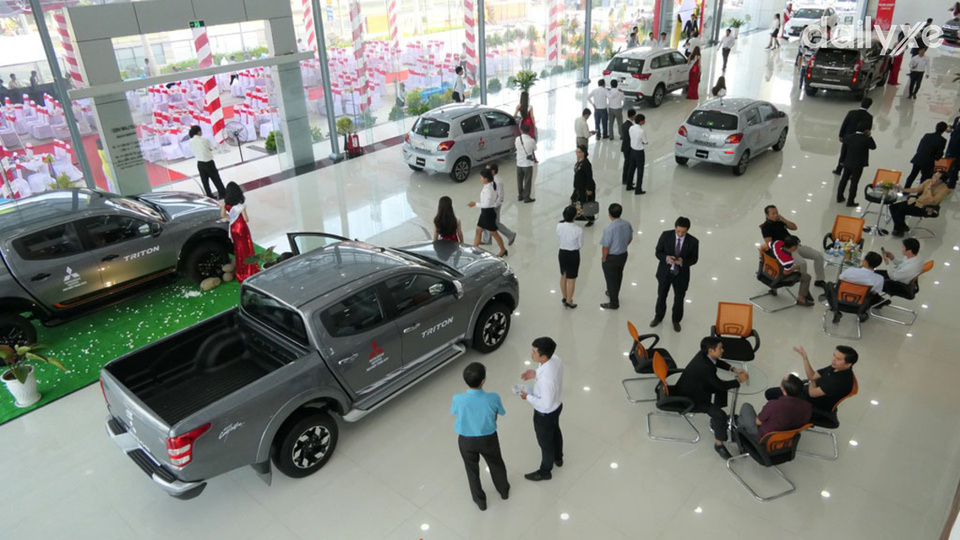 Phòng trưng bày của showroom Mitsubishi Nam Miền Trung