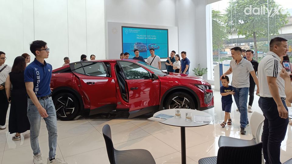 Showroom Peugeot Thanh Xuân