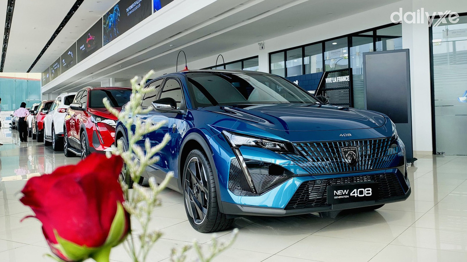 Phòng trưng bày xe của showroom Peugeot Vinh