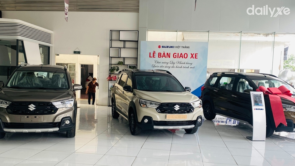 Phòng trưng bày của showroom Suzuki Việt Thắng
