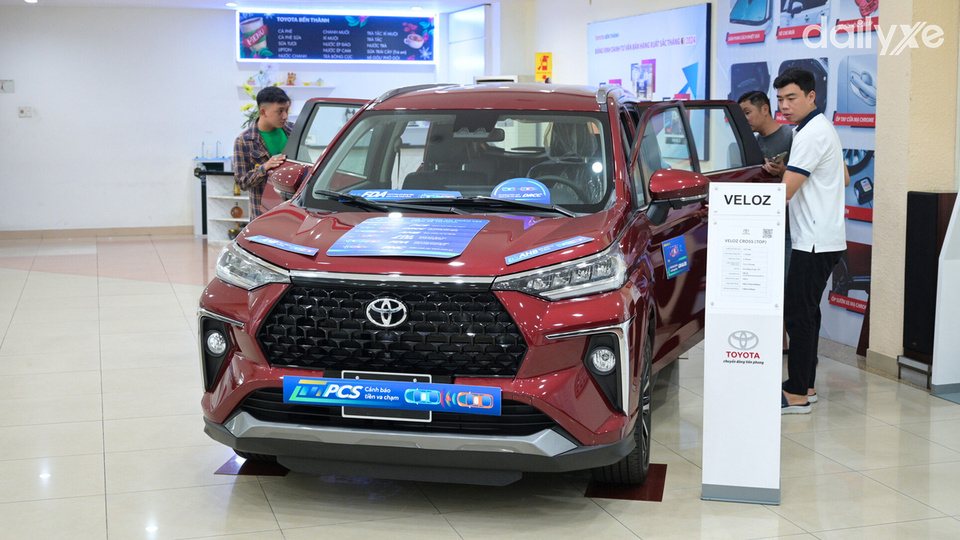 Phòng trưng bày đại lý Toyota Bến Thành