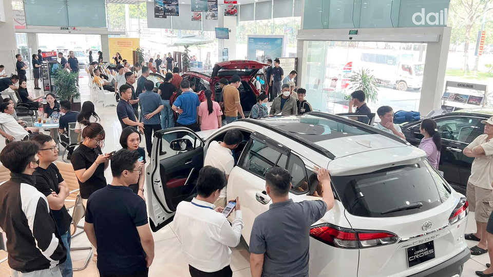 Showroom Toyota Bình Dương