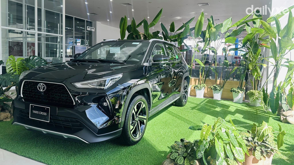 Phòng trưng bày xe của showroom Toyota Đà Nẵng