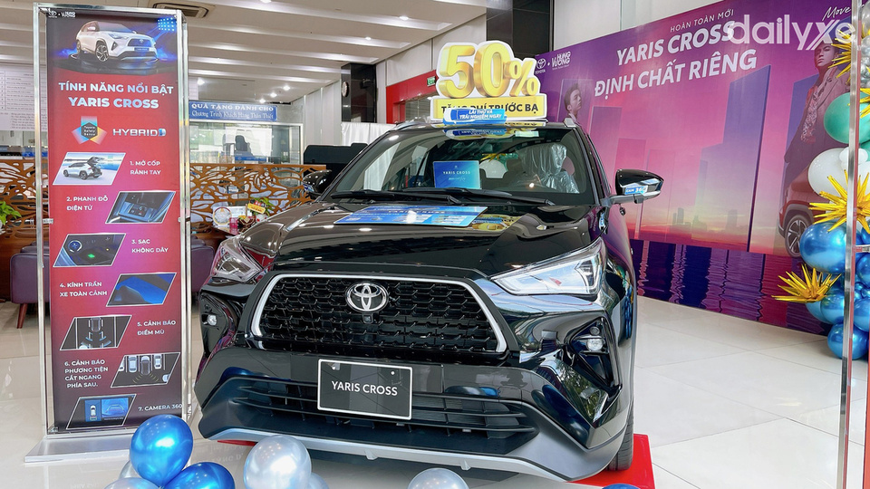 Phòng trưng bày tại đại lý showroom Toyota Hùng Vương