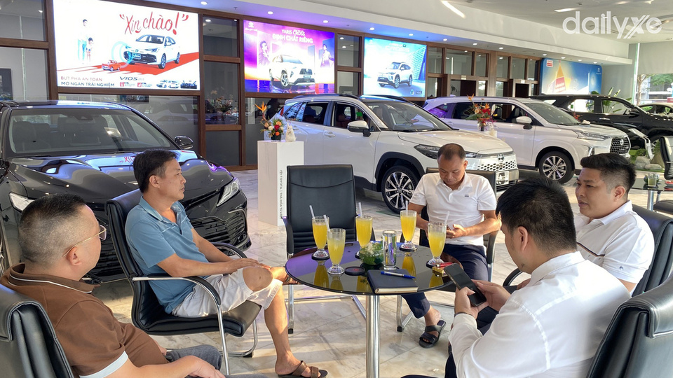 Showroom Toyota Thái Hòa Từ Liêm