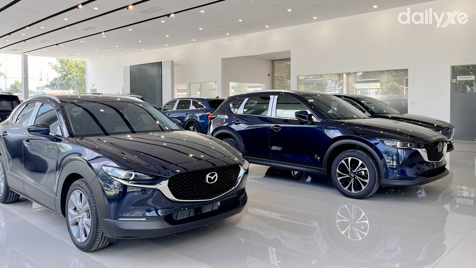 Phòng trưng bày xe tại đại lý Mazda Bà Rịa