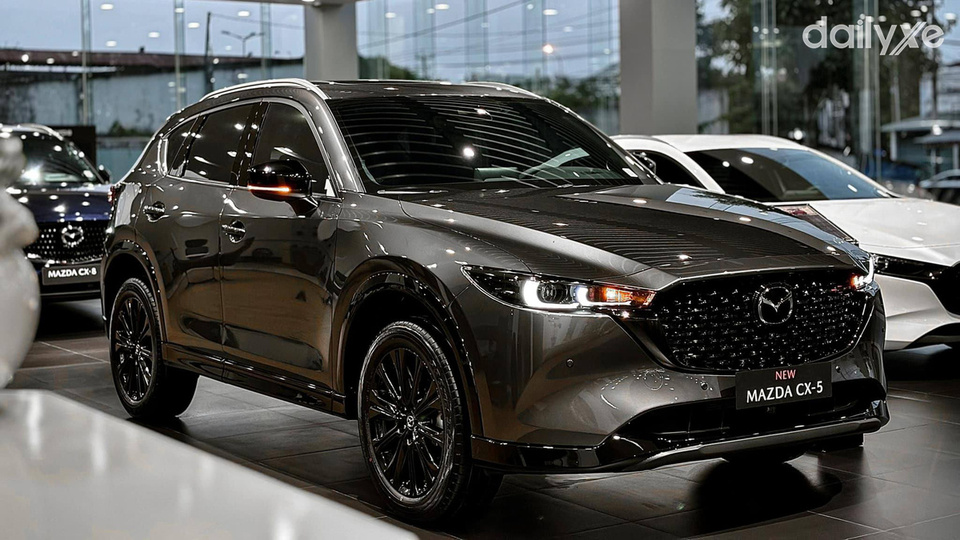 Phòng trưng bày xe tại Mazda Buôn Hồ