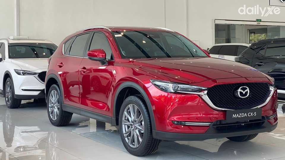 Phòng trưng bày xe của đại lý Mazda Điện Biên