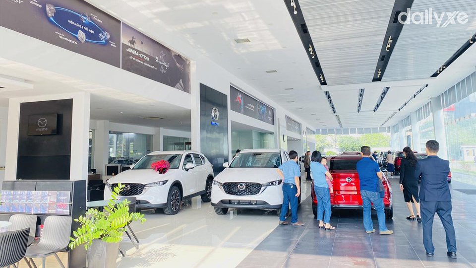 Showroom Mazda Hà Tĩnh