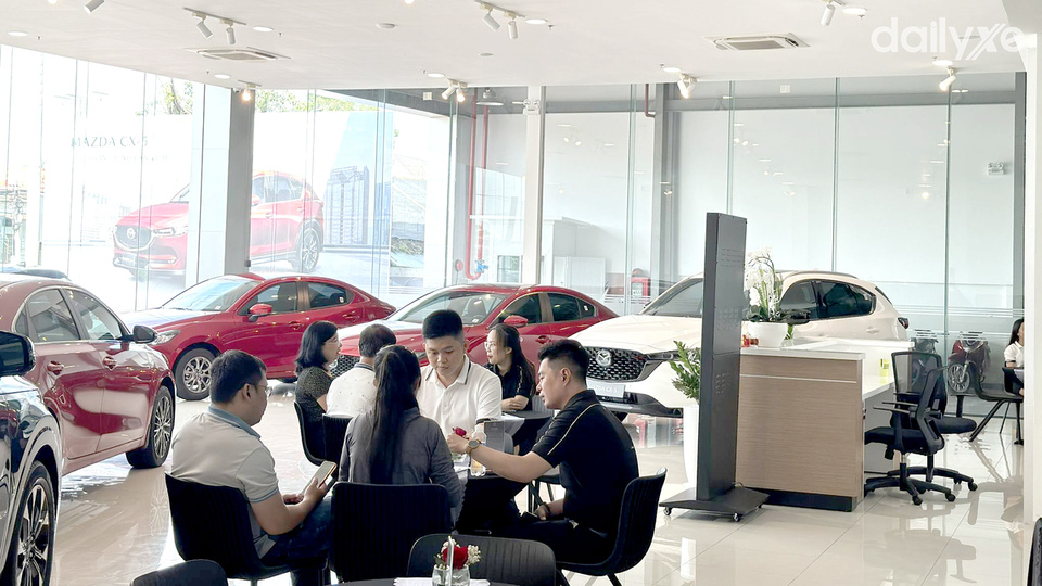 Showroom Mazda Tiền Giang