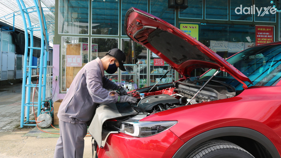 Khu vực xưởng dịch vụ của Mazda Bến Tre