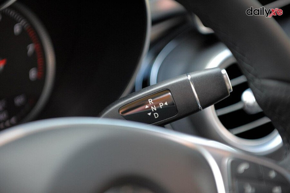 Kiểu cần số dạng lẫy gạt