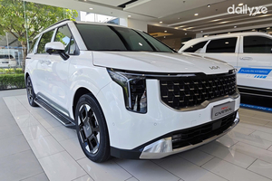 New KIA Carnival 2.2D Signature 7S​​ (Máy dầu)