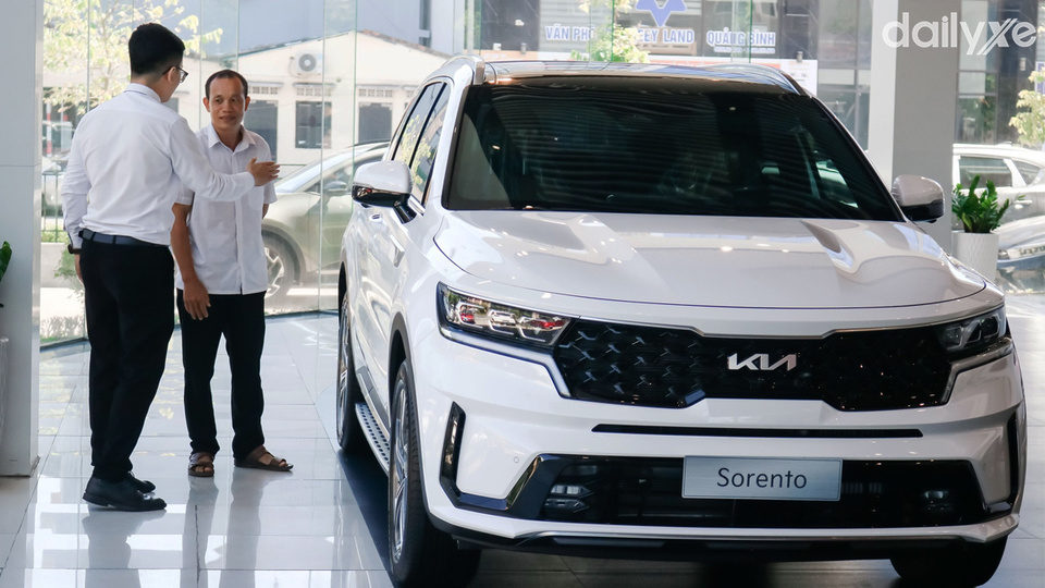 Showroom KIA Chí Linh sở hữu đội ngũ nhân viên tận tâm phục vụ khách hàng